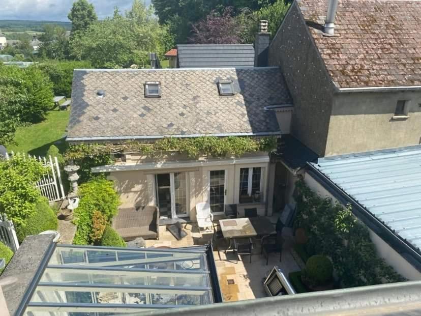 Chez Monsieur Bed & Breakfast Florenville Exterior foto